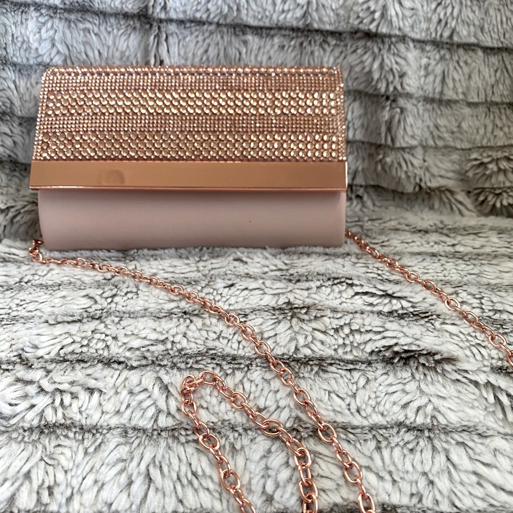 Edalenna Hand Bag from “Call It Spring”